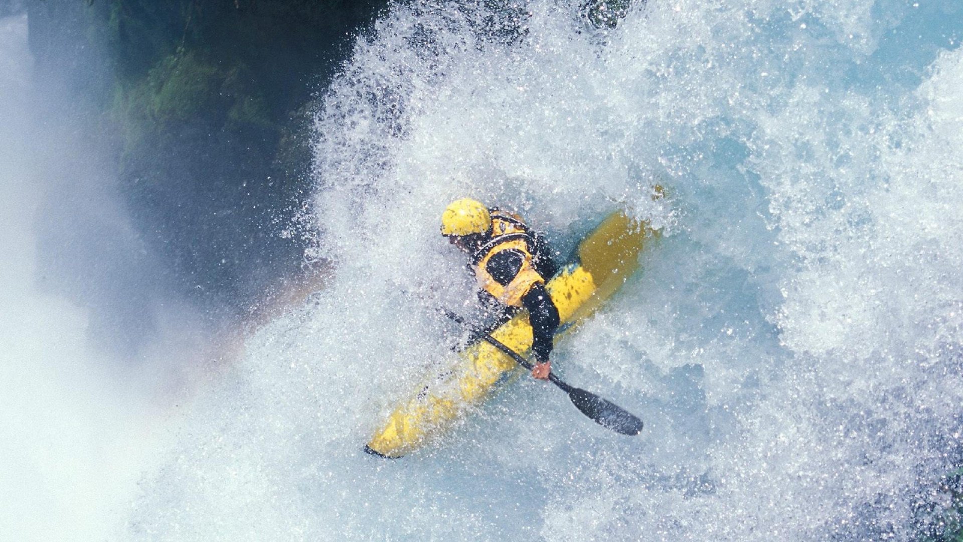 墨西哥球迷在冰天雪地中跳“足球辣舞”，墨西哥踢足球