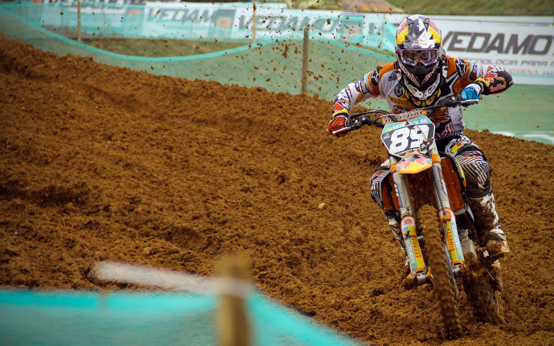 开云电竞入口-球迷自发：打造最独特的球迷应援阵营，球迷的乃